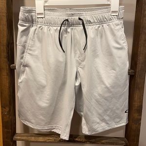 Oakley Light Gray Athletic Shorts. Size Medium.